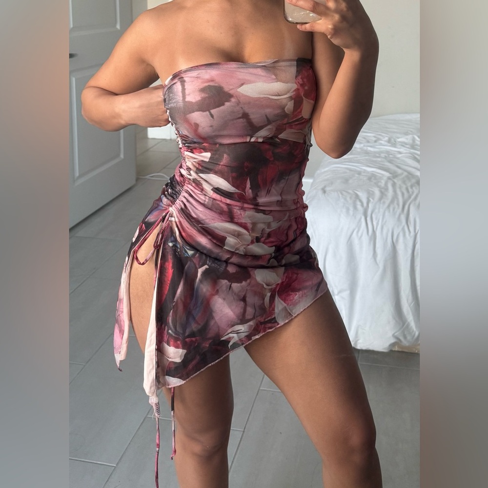 Fashion Nova Elegant Strapless Floral Dresss